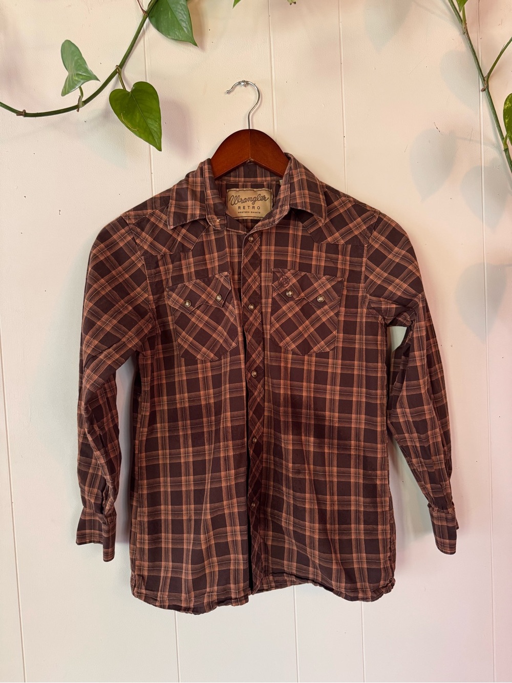 Wrangler Brown and Tan Plaid Western Button-Down Shirt